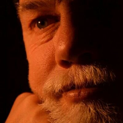 escobin58's profile picture. 