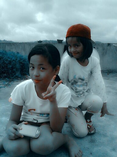 I Love My Family And My Friends mau di follback? follow dulu @VanyaCarolina