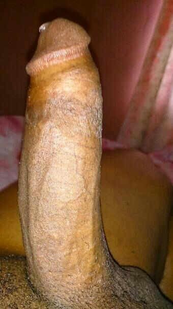 I'm a Man!!!   View avi, love what u see follow me & u might have a taste of d magic stick. I love boobs big boobs!
