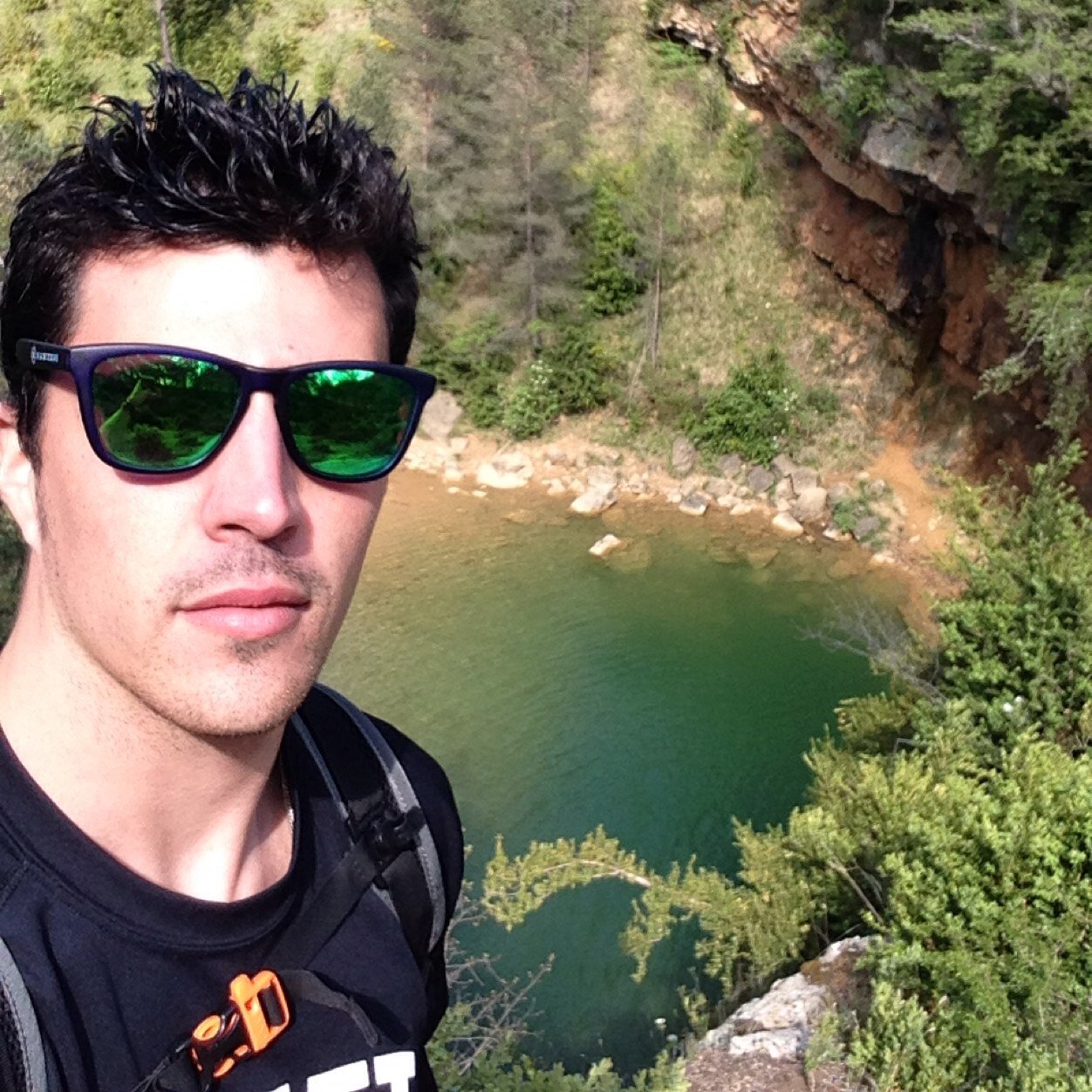 Estudiant de Ciències de l'Activitat Física i l'Esport i apassionat del Tir Olímpic.
Studying Sport Sciences and Trap shooting lover