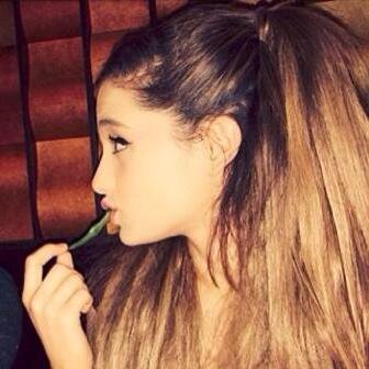 hi sweetie, I just gave you a free follow, please follow my acc @GoldenHeartAri back? thank you! love you xoxo