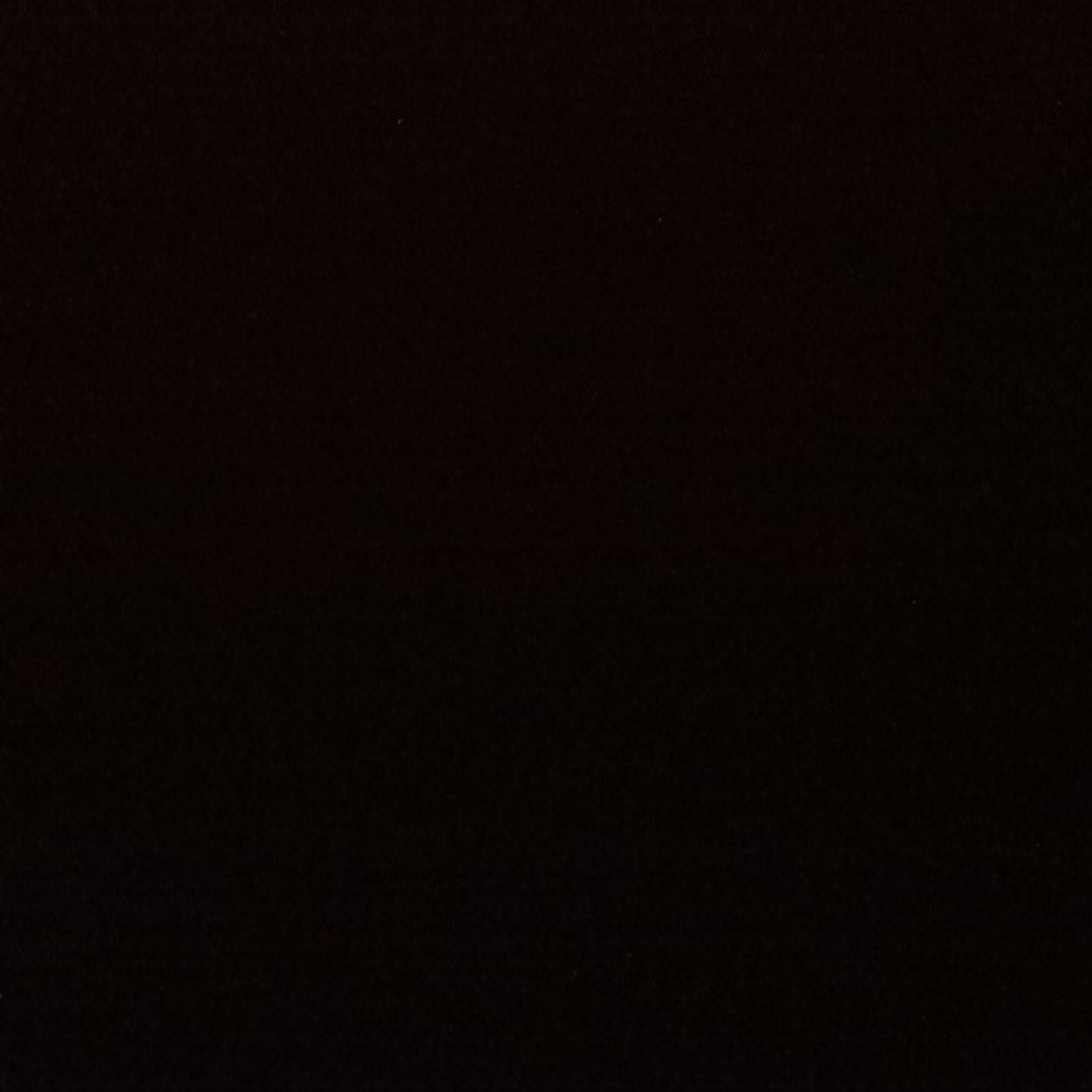 بنت الرجال اللي عريب نسبها،تغار ماترضى لأهلها الفشيله واللي (رخيصه)ودها تقل ادبها؟ لاتكتب(اسم)العائله والقبيله