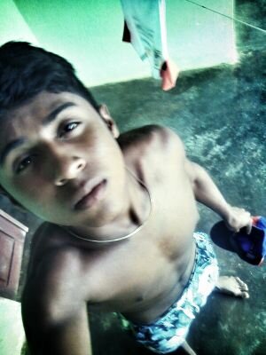 curto funk,pagode e gosto muito de futebol