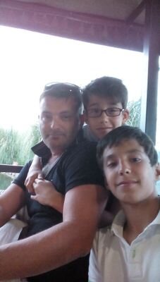 01/02/2014 dogdum 
fanatik galatasaraylıyım
sportmenim 
3 dalda spor yapiyorum instegram:turegunn3