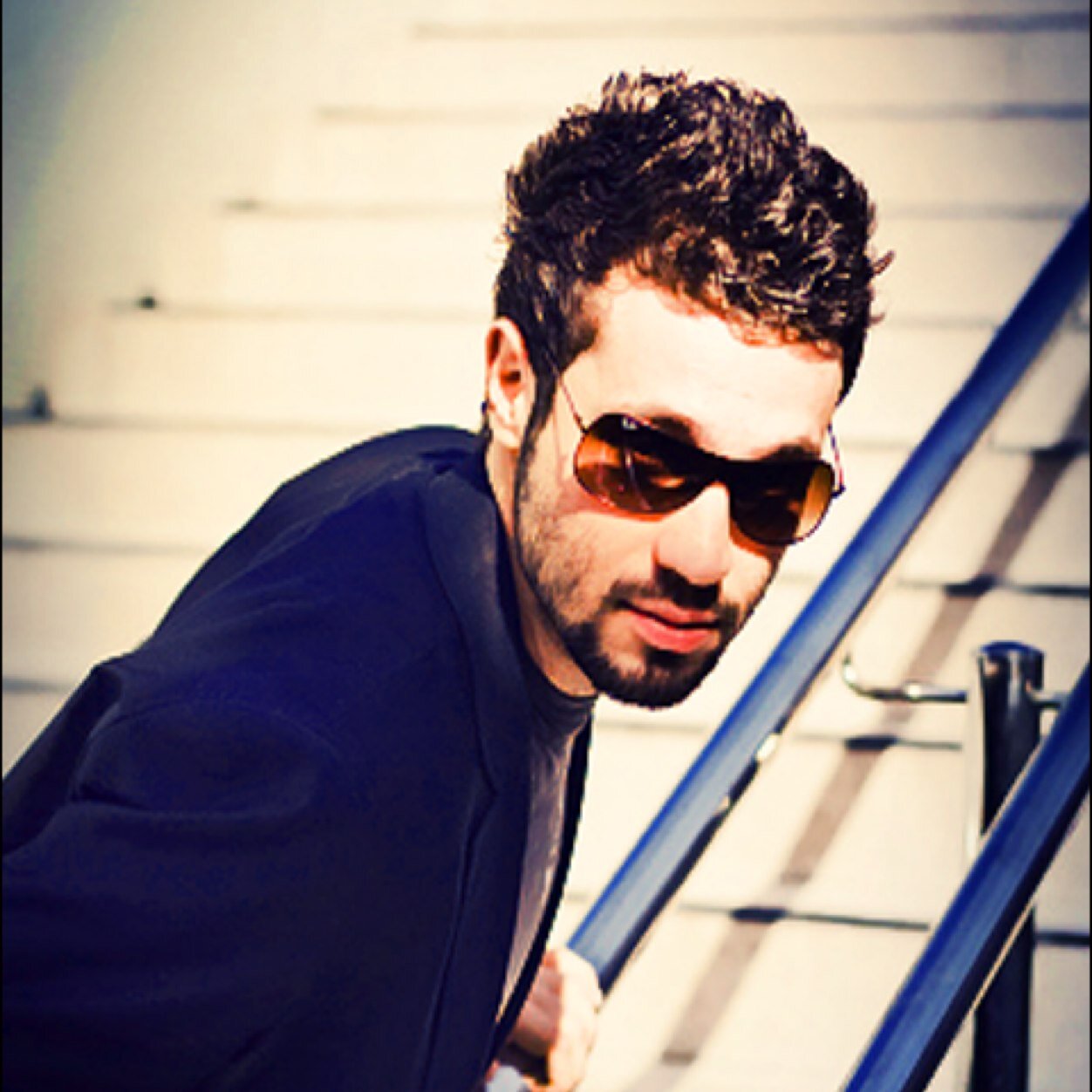 jala_4's profile picture. كثير اشياء بالدنيا تجي مرة  مثل عمري ، مثل امي ومثل حبك