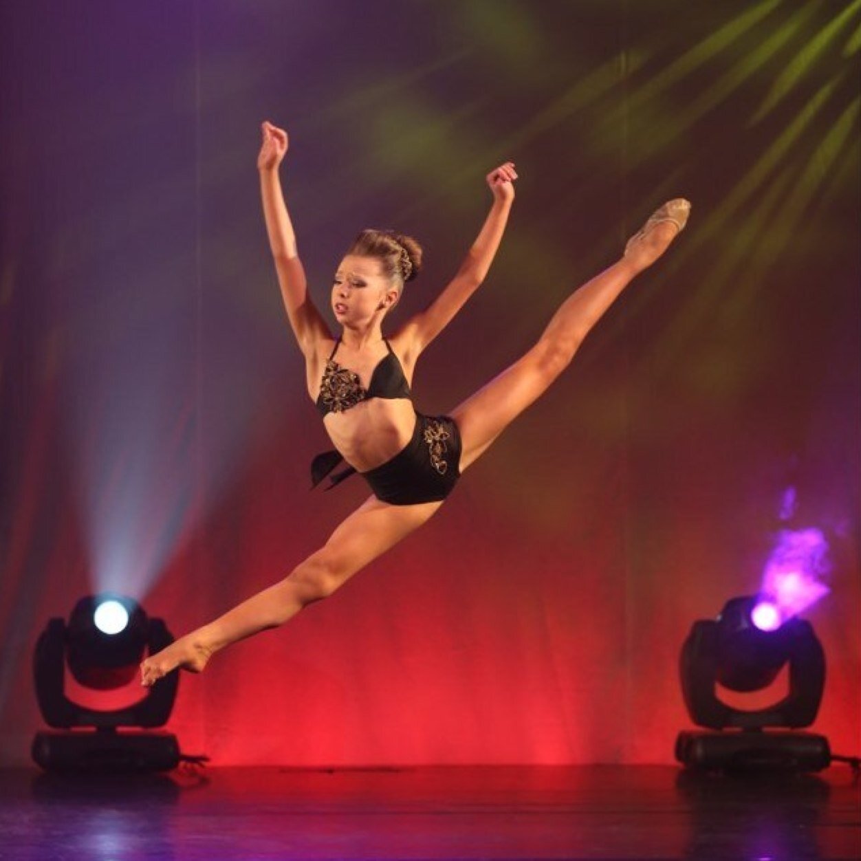 Official Sophia Lucia, Second Account, Official Twitter: @MsSophiaLucia