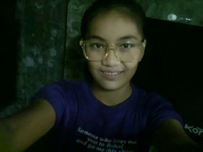 klaire_an's profile picture. Smile is the best make up any girl can wear. :)