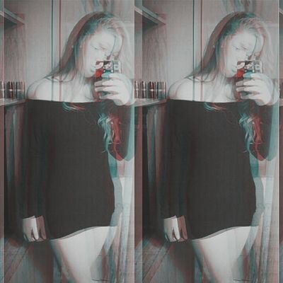 Sorry boys, but I enjoy girls♀