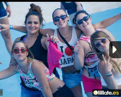 CarmoneraNuria's profile picture. simpatica alocada amiga de mis amigaaa... viviendo la vida q son dos dias ;)                                                      Betica y orgullosa de ello!!