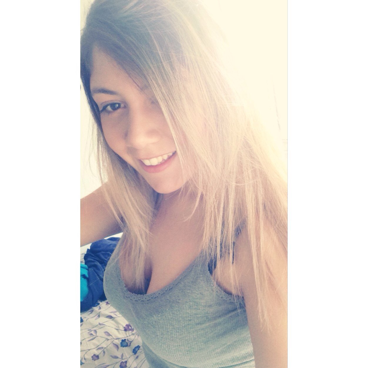 Instagram: @gaabrielaruizm