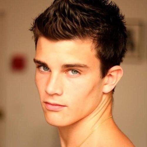 mannequin, danseur, 18 ans