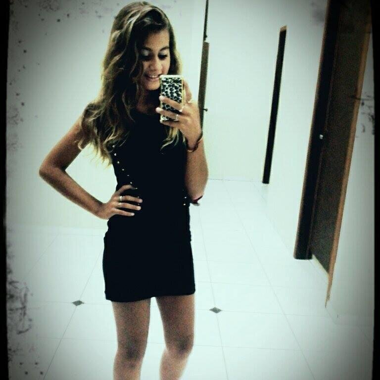 ~ Erga essa cabeça mete o pé e vai na fé, manda essa tristeza embora! Pode acreditar que um novo dia vai raiar
sua hora vai chegar. ♡ ♬ ✌