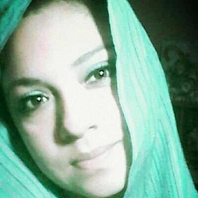 Hay cientos de razones por las que podria darme por vencida, pero tu eres la razon por la cual sigo adelante!!
