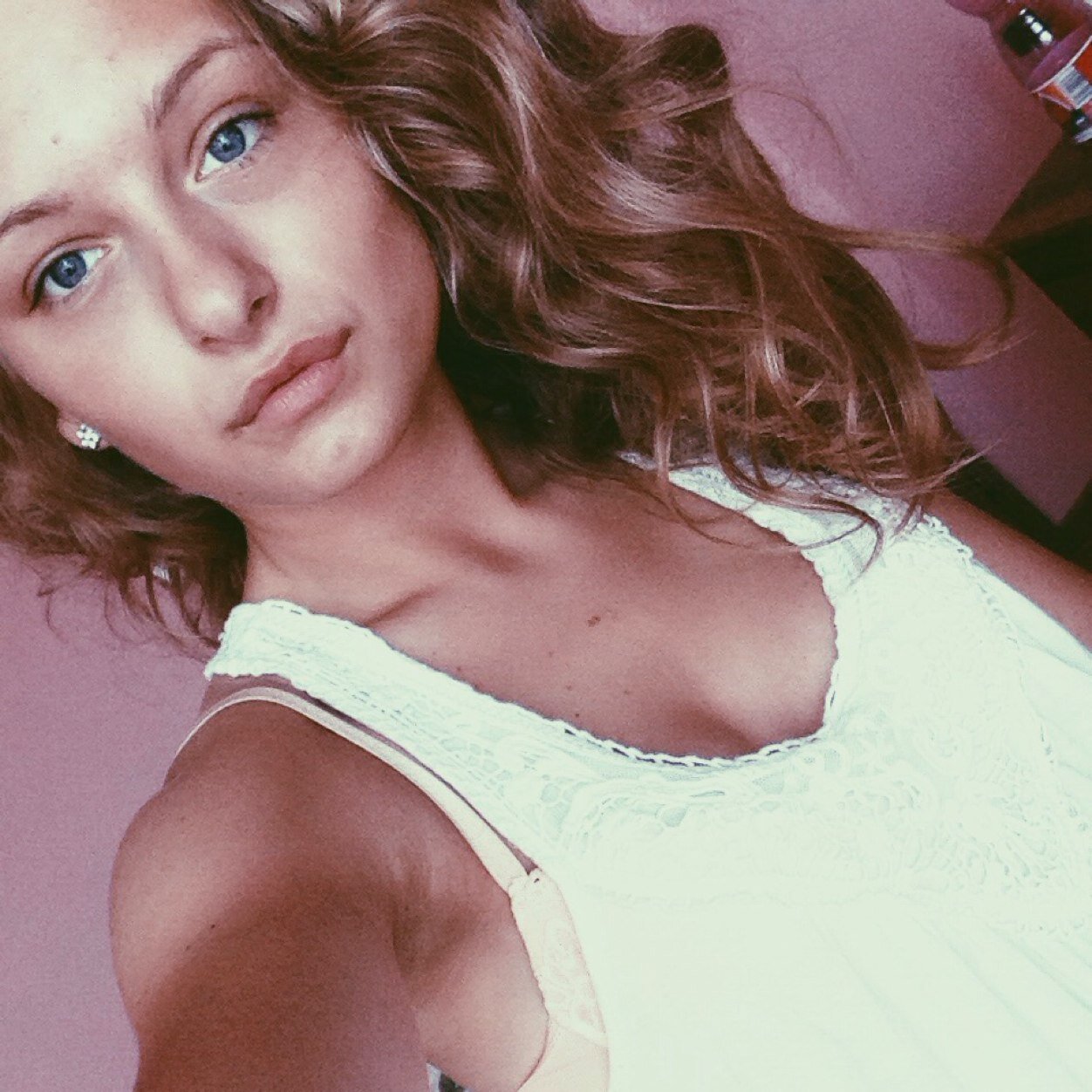 KixiBelieber_'s profile picture. Iam Belieber  with big B and Chucker with big Ch ♡  
/15/ Subcrise me , 




Btw: http://t.co/YTibm82NWQ…