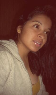 karina_alex19's profile picture. bipolar, muy sincera, no me gusta la gente hipócrita, cuando quiero algo lo intento muchas no me gusta darme por vencida fácilmente..