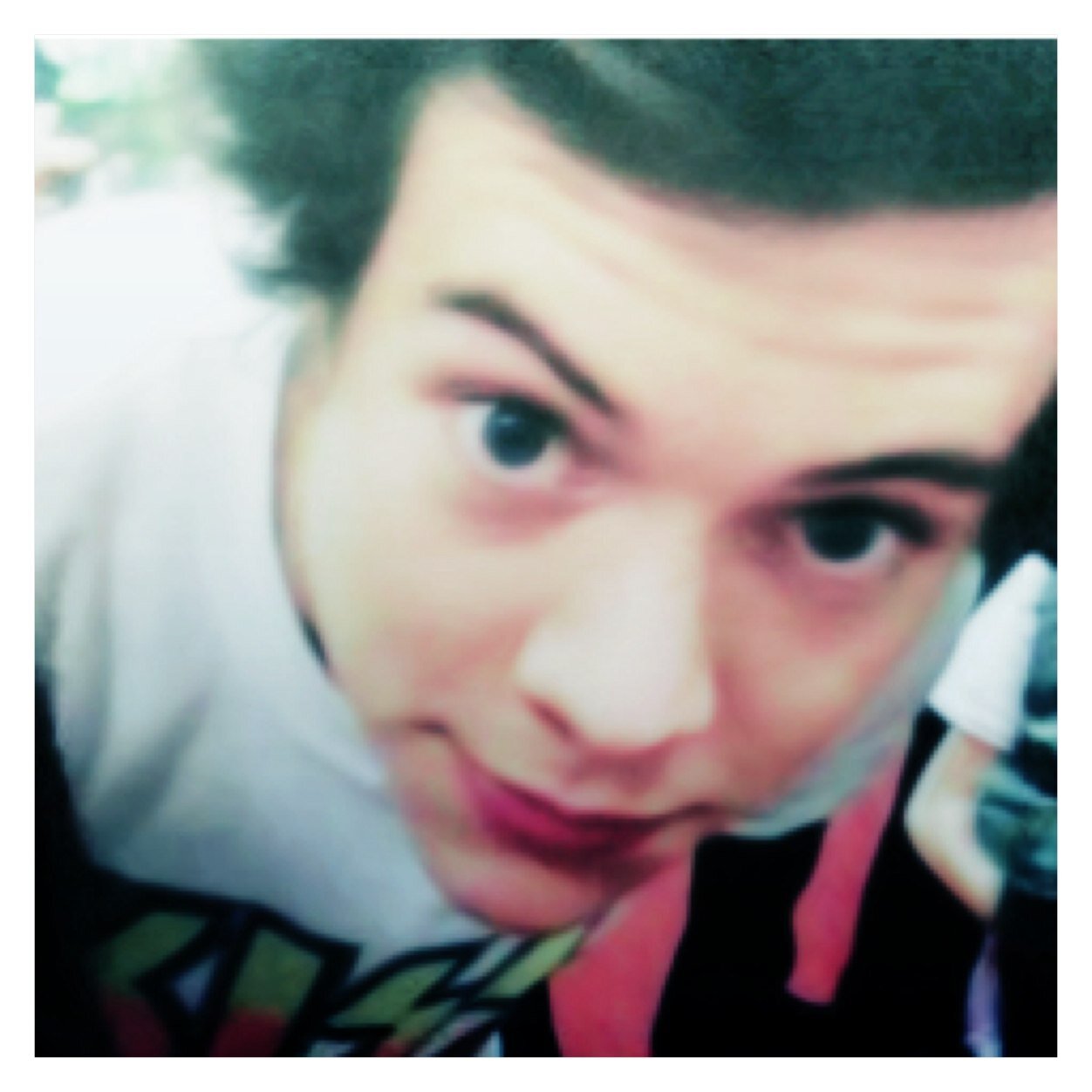 follow @skepticharry ilysm