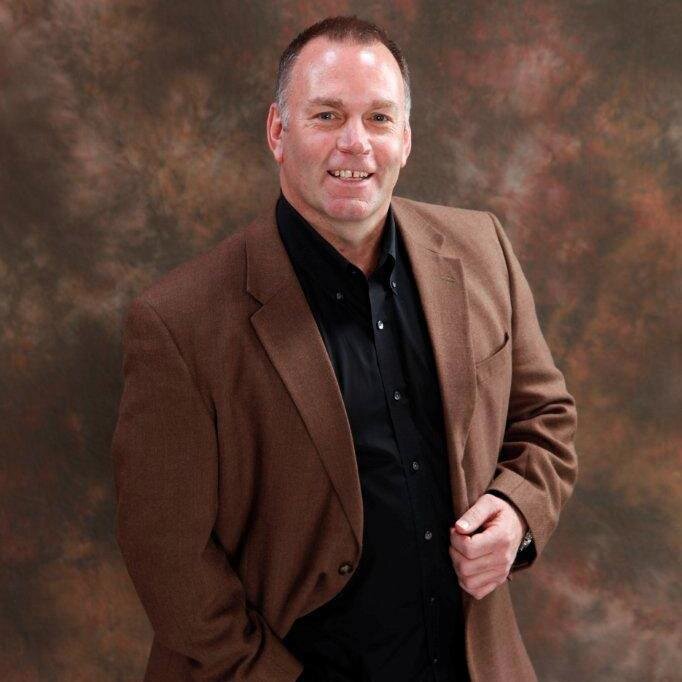 Husband, father, owner of Baker Hospitalities, Inc., and candidate for MN House 17B. Prepared and paid for by the Dave Baker for House Committee.