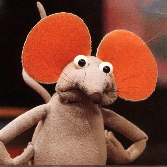 ¿Por qué? Por que es completamente necesario tengo un complejo mesiánico grave... ah y por cierto he venido para ser vuestro tormento