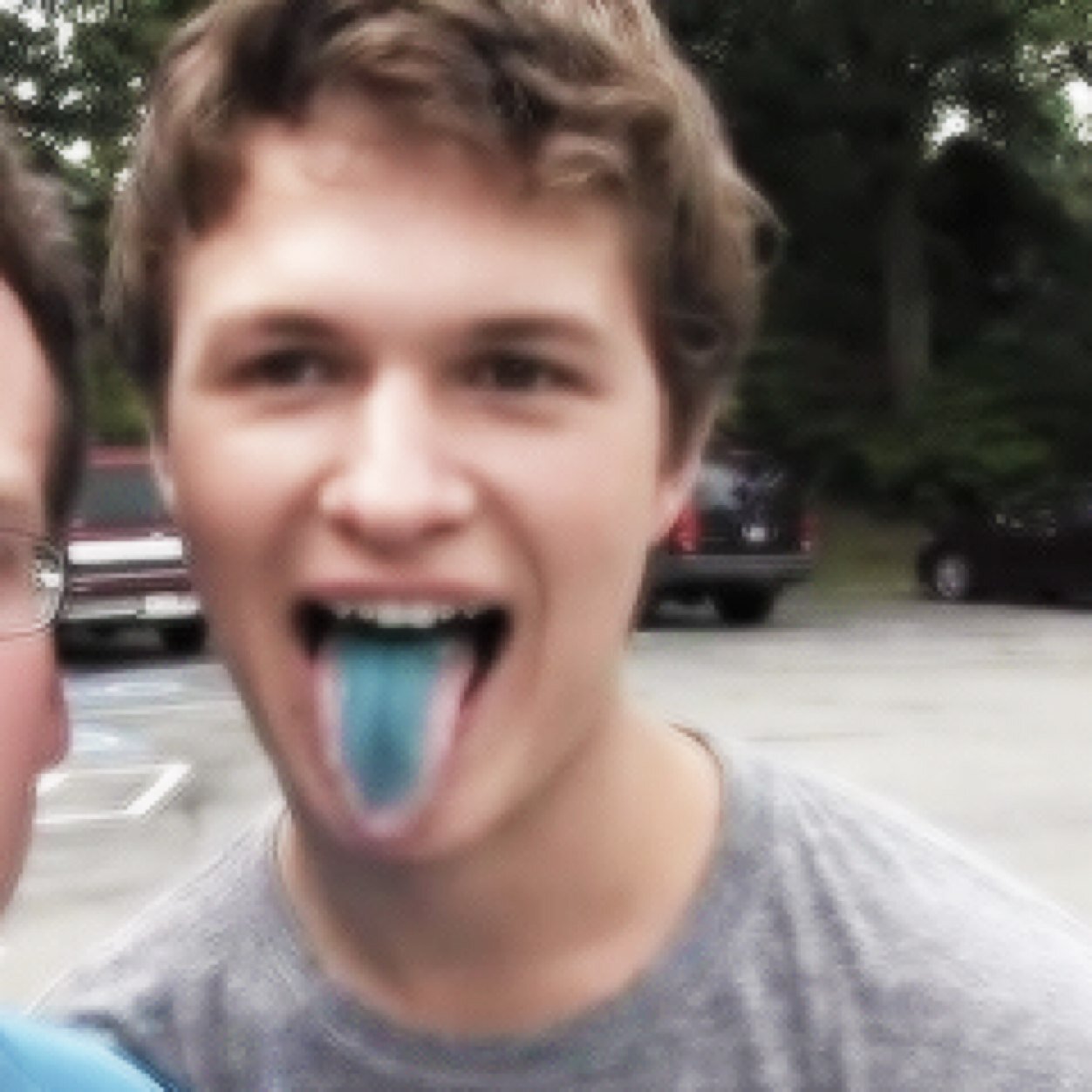 ansel loves you(@slayedansel)