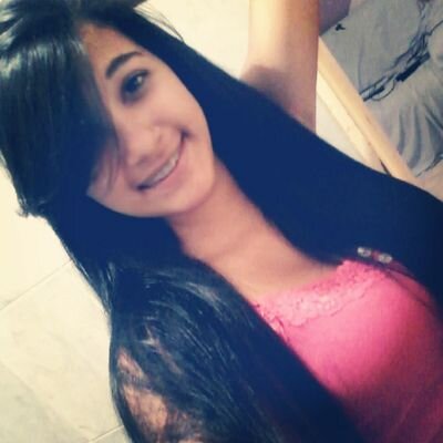 mais ela é toda toda ((8