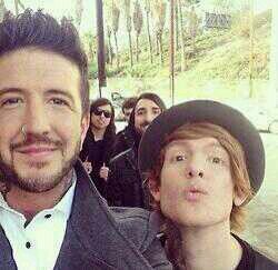 My Biggest Dream: Getting a follow from Austin Carlile and meeting him ;(  I love you Austin Carlile♥♡♥