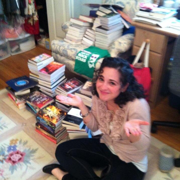 Actress. Writer. Foodie. Book Nerd. #SarahJMaas, #TamoraPierce, and books with awesome characters keep me reading, #musicals and #writing keep me creative.