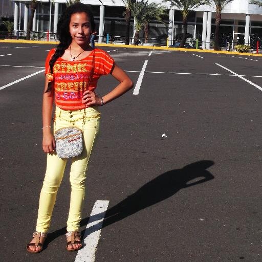 Una Fea. Con Unos Bonitos Sentimientos3