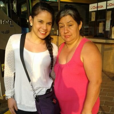 MileniitaD's profile picture. extraño cada momento junto a mi familia :-(