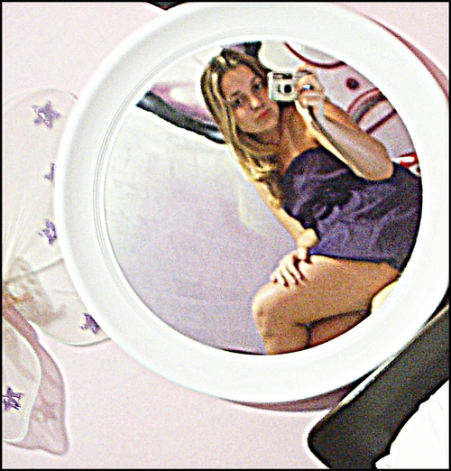 loirapipokinha's profile picture. 