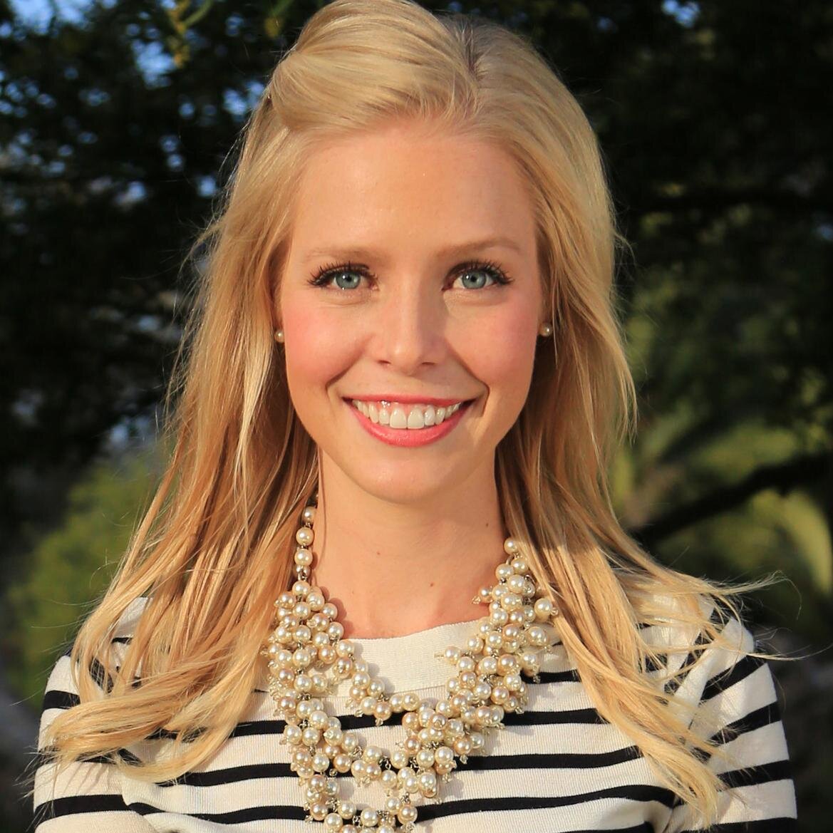 CEO and founder of boutique #SocialMedia agency, #CarrieElizabeth Inc.