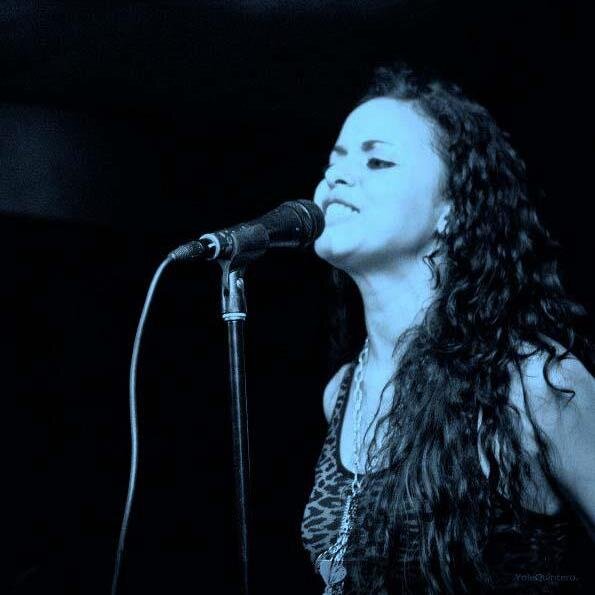 NathyOrock's profile picture. Todo en mí gira alrededor de la música por eso soy la vocalista de @OROCK_Band. Que gire el mundo y se detenga en una parada nocturna llena de melodía...