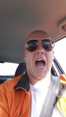 Openhartig~oprecht~ kan niet zonder muziek ~ Enorme autofiel ~ Ontzettend eigenwijs