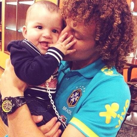 [voz do david] Quero um dia encontrar a mulher da minha vida, constituir família e ter no mínimo cinco filhos. Eu amo crianças