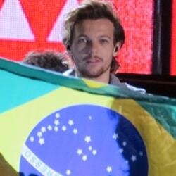 [psicologo’s voice] DEUS TIRA ESSA GAROTA DAQUI EU NAO AGUENTO MAIS OUVIR SOBRE OS ÍDOLOS DELA