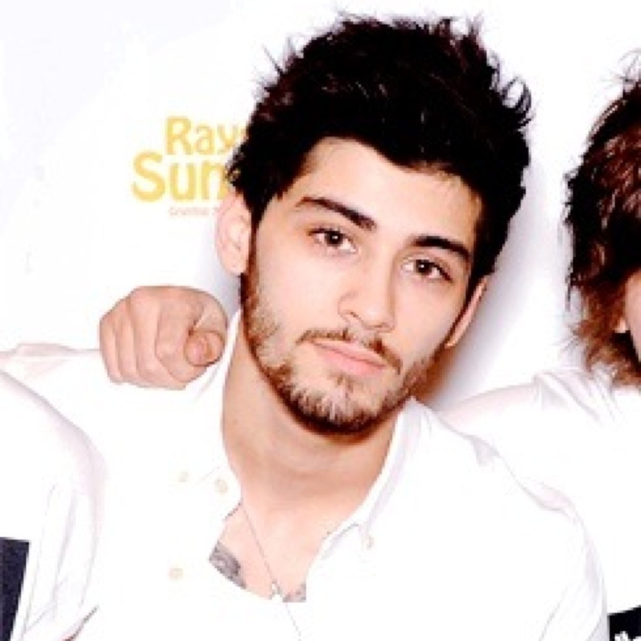 Hi lovely, please go follow @narryinsist , she follows back.