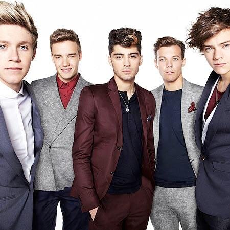 HOLA!! Vendemos dos entradas para el concierto de one direction este próximo 10 de julio en Madrid!! si alguien esta interesado que contacte con nosotras por MD