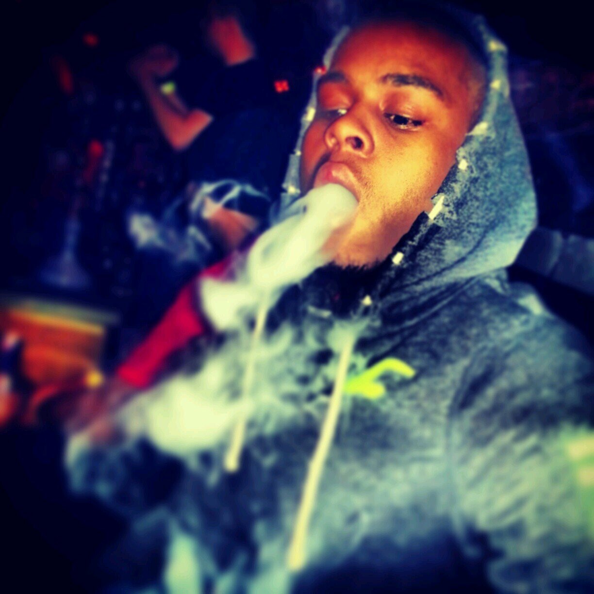 recording artist/ songwriter #TTFU #Elevated #tfb   ig-@stewie_siran