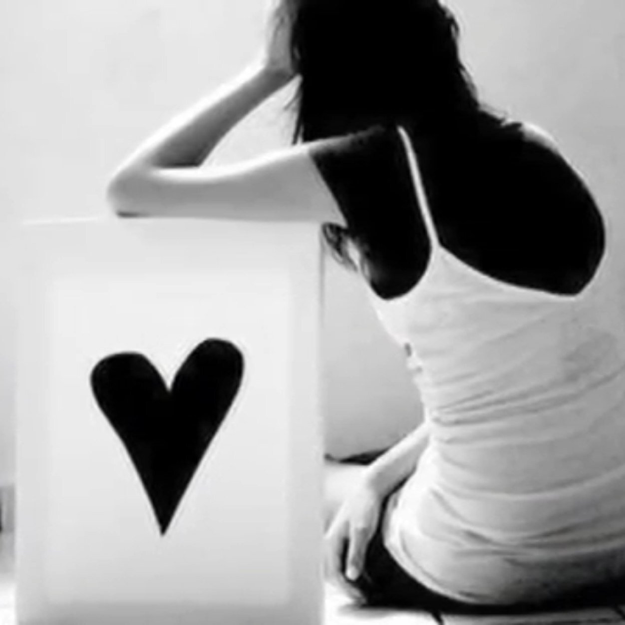 اسمي ﺧ̝̚ﻟ̲ۅ̶دٌيٓ عمري 28