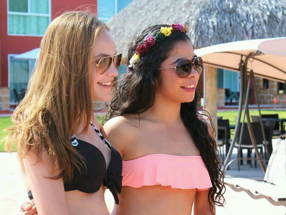 lupita_soto99's profile picture. Pregúntate si lo que estás haciendo hoy, te llevará a dónde quieres estar mañana.  
- Walt Disney