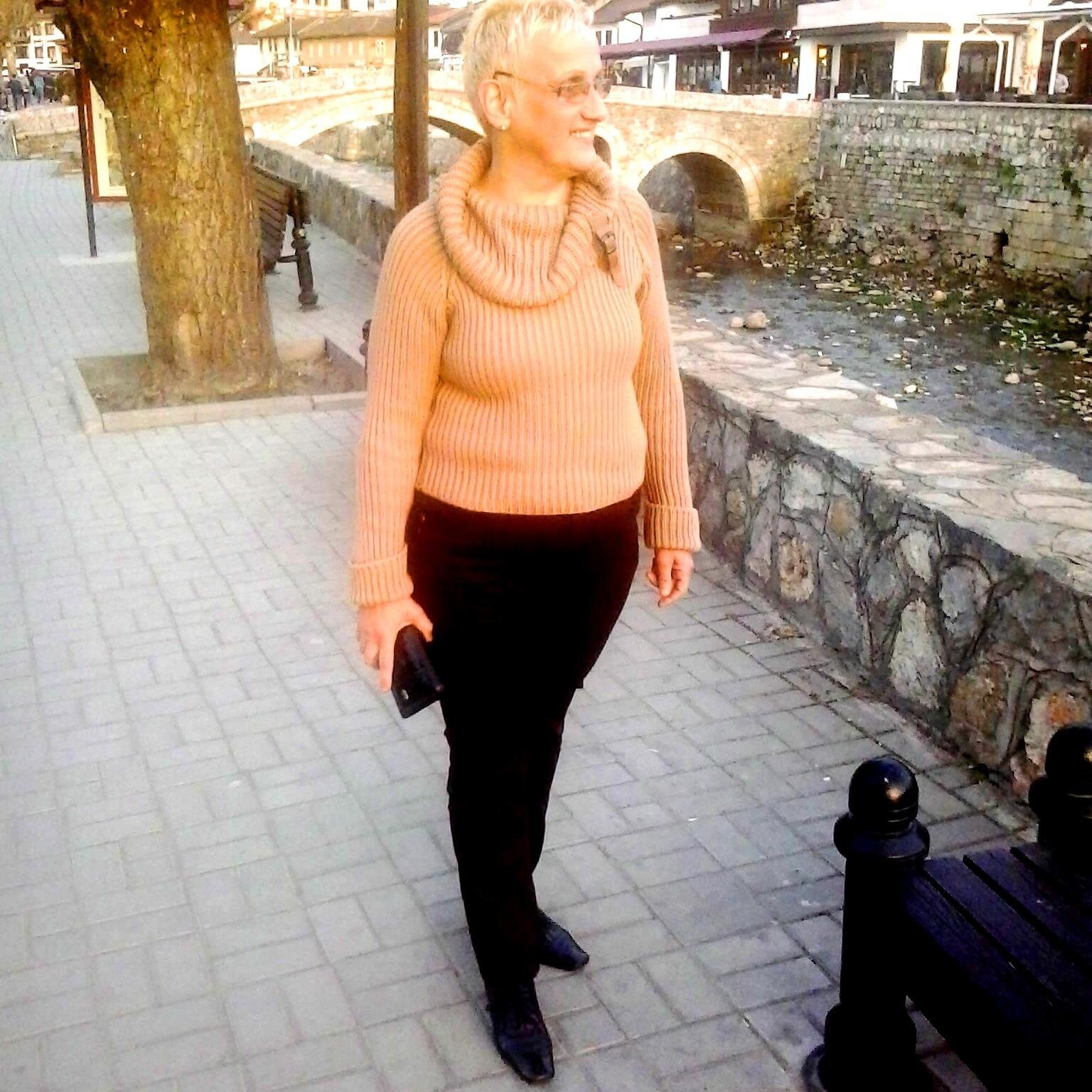 Divorced Famale from Kososvo Prizren