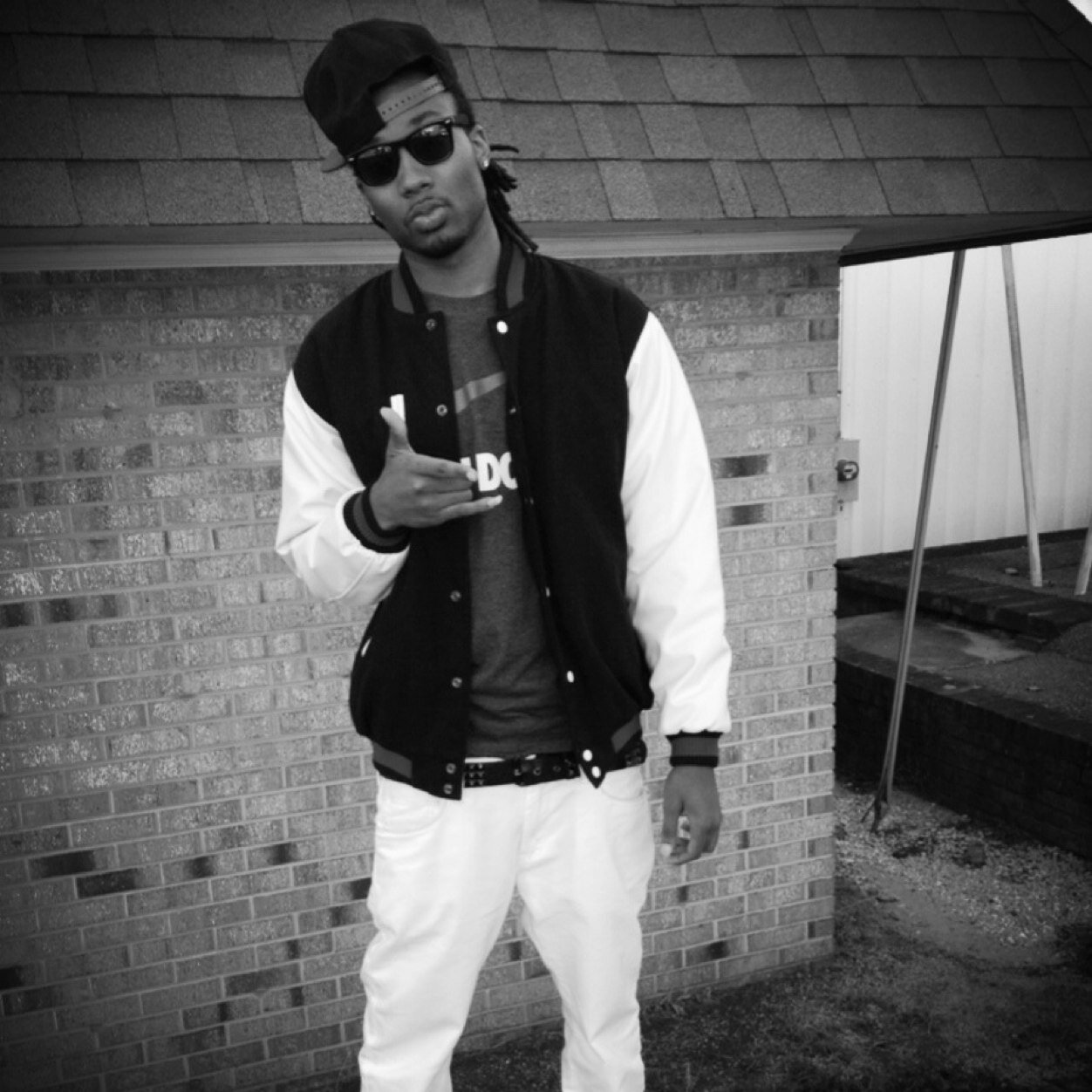 OFFICIAL Twitter Page of Recording Artist/Producer/BusinessOwner Gucci Rick Bookngs/Features: iWantGucciRick@gmail.com Need Beats GucciRickDaProducer@gmail.com