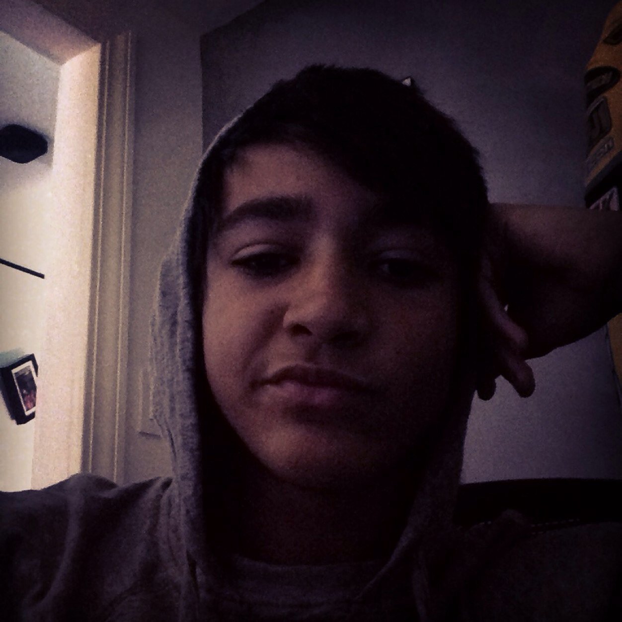 14y, Pro MLG, pro feeder, graphics designer, (follow my babe) @kissingrazors99 (psn)= IcyBlu-