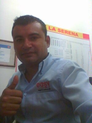 Nacido en quilpue  y actualmente viviendo en serena , trabajo en el mundo del retail ,fanatico del futboll y amo a mi hijo !!!!
