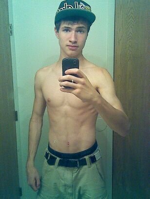 im a athlete, i do track abd basketball, im 16, my fav. color is blue and i chill wit my fam and Friends