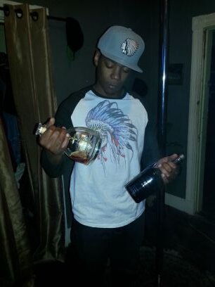 EZ Duzz it #SlizzardMuzik #SlizzardGang#HighLytes#Str8PaperMuzik Boston stand tha Phuk up