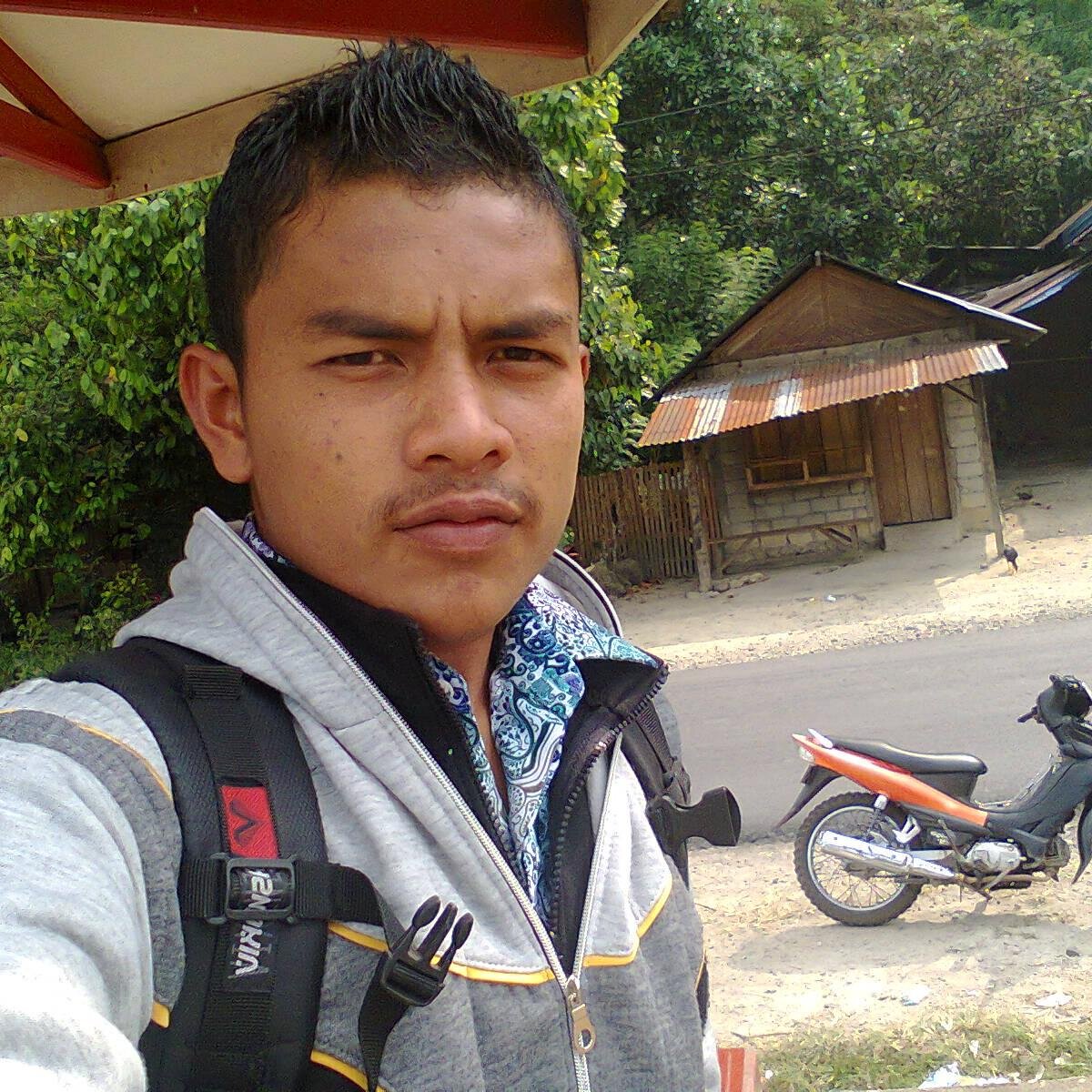 rafdimimi's profile picture. Bunda Mimi adalah perjuangan hdup ku, dan slit ntuk ku lupakan, ttap brjuang walau hanya sementara. krena sementara itu bisa menjadi selamanya...:)..