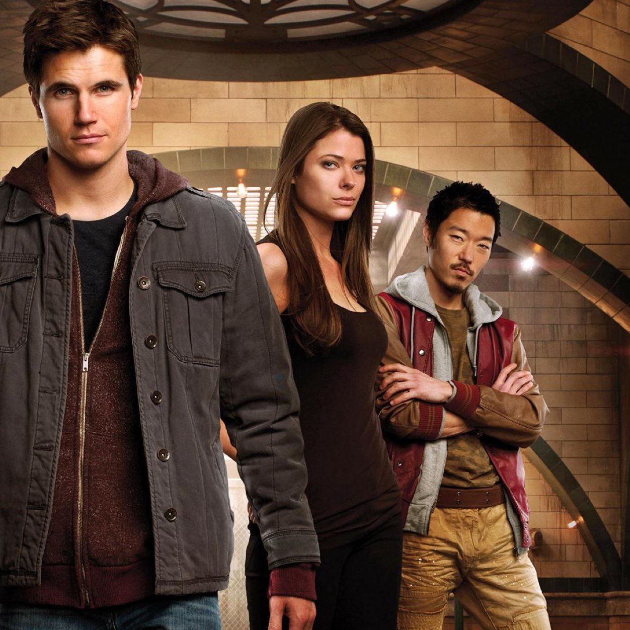 Follow!! Help save the best TV show The Tomorrow People! Follow to show that it deserves another series!!