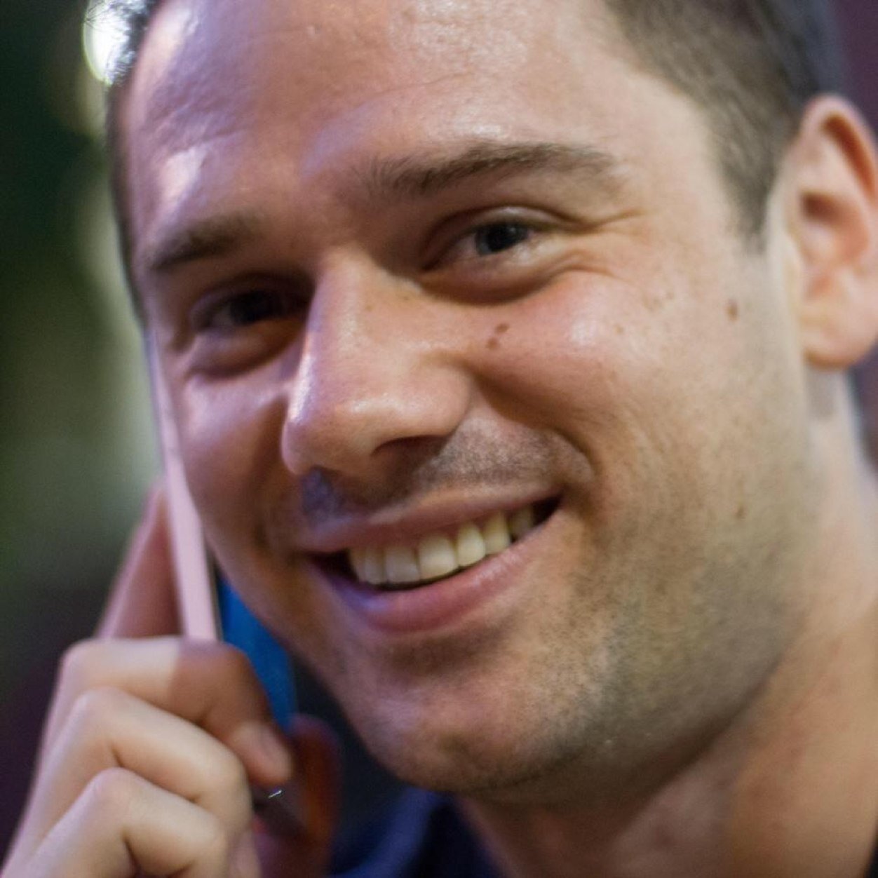 Co-founder @Cashilacom & @ICONOMINET runner & kiteboarder