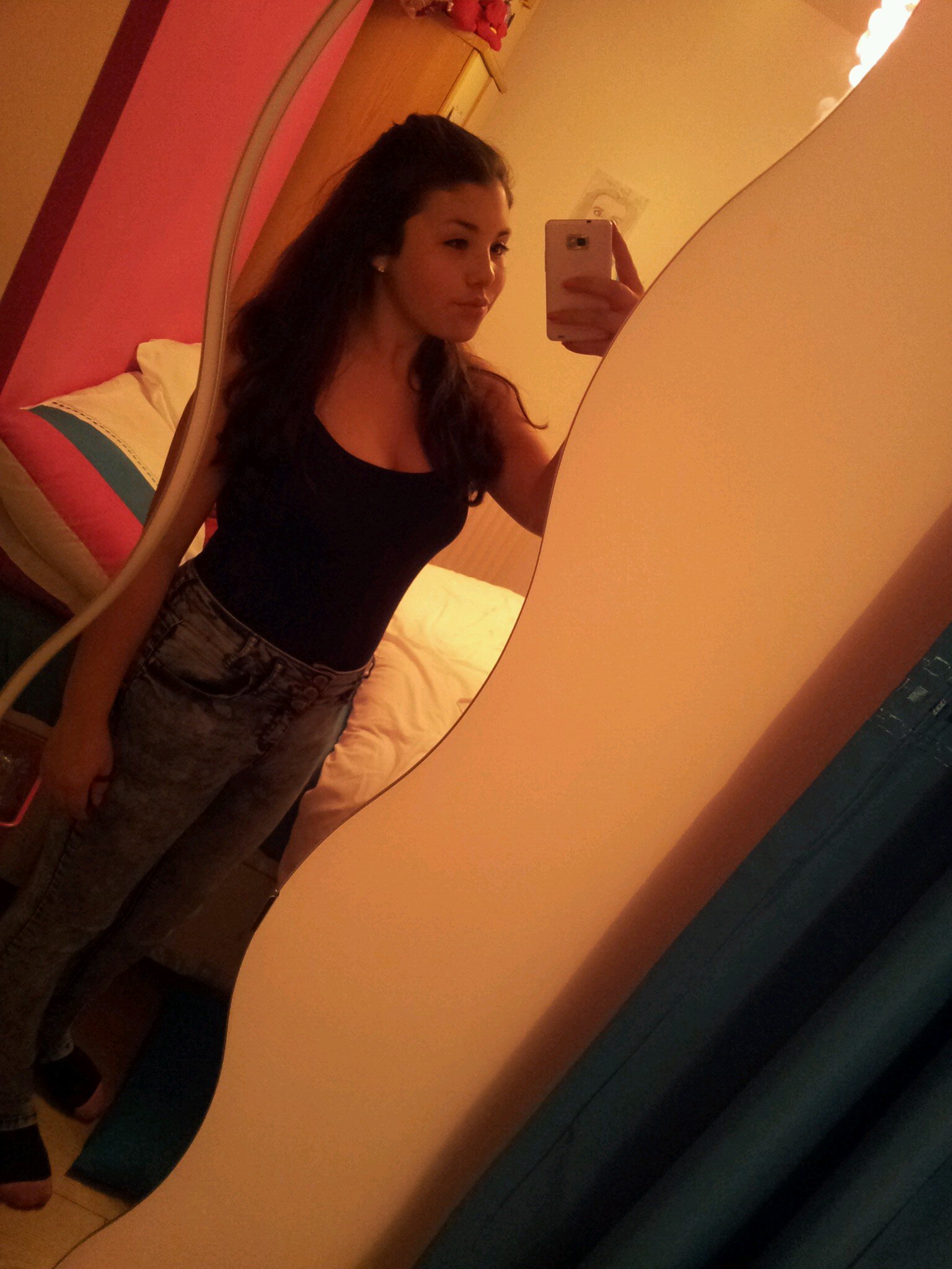 WRcastfollowme's profile picture. 15⚫Pretty Little Liars⚫Kardashians⚫Scott Disick⚫Angelina Jolie⚫The Originals