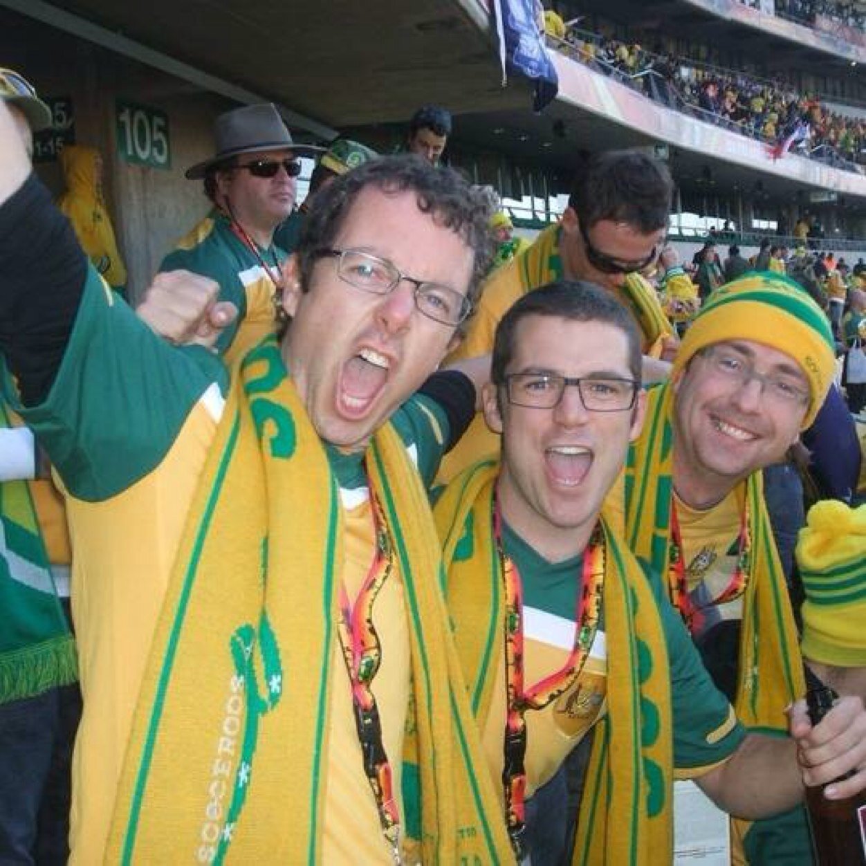 Following Perth Glory, savouring delicious beer and pondering about politics - in no particular order & occasionally at the same time.